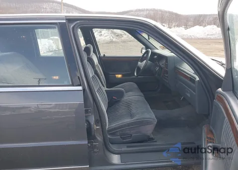 1989 Chrysler New Yorker C-Body из США, поврежденный, VIN 1C3BC4638KD617090